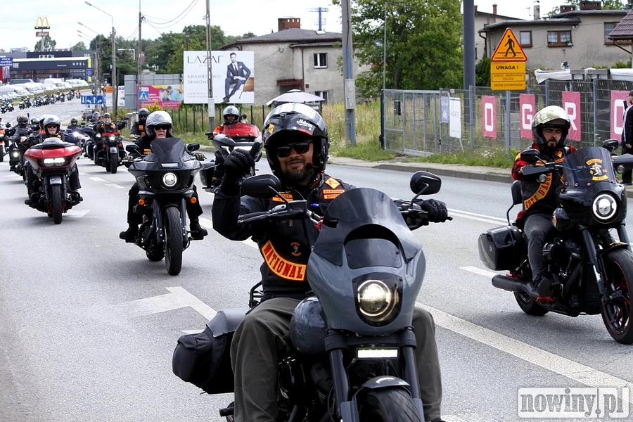 Międzynarodowa parada motocykli przejechała przez Rybnik. Tak wyglądał przejazd Bandidos