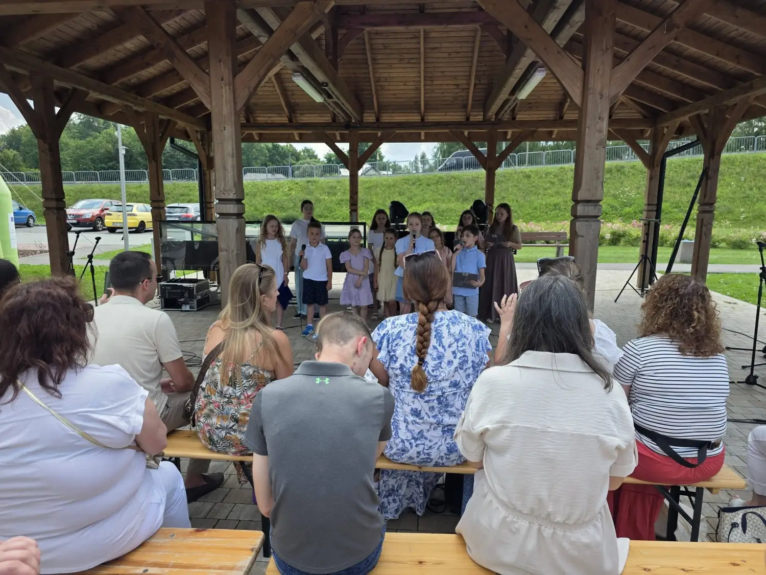 Międzypokoleniowy piknik w Siarach przyciągnął mieszkańców. Nie brakowało atrakcji dla całych rodzin