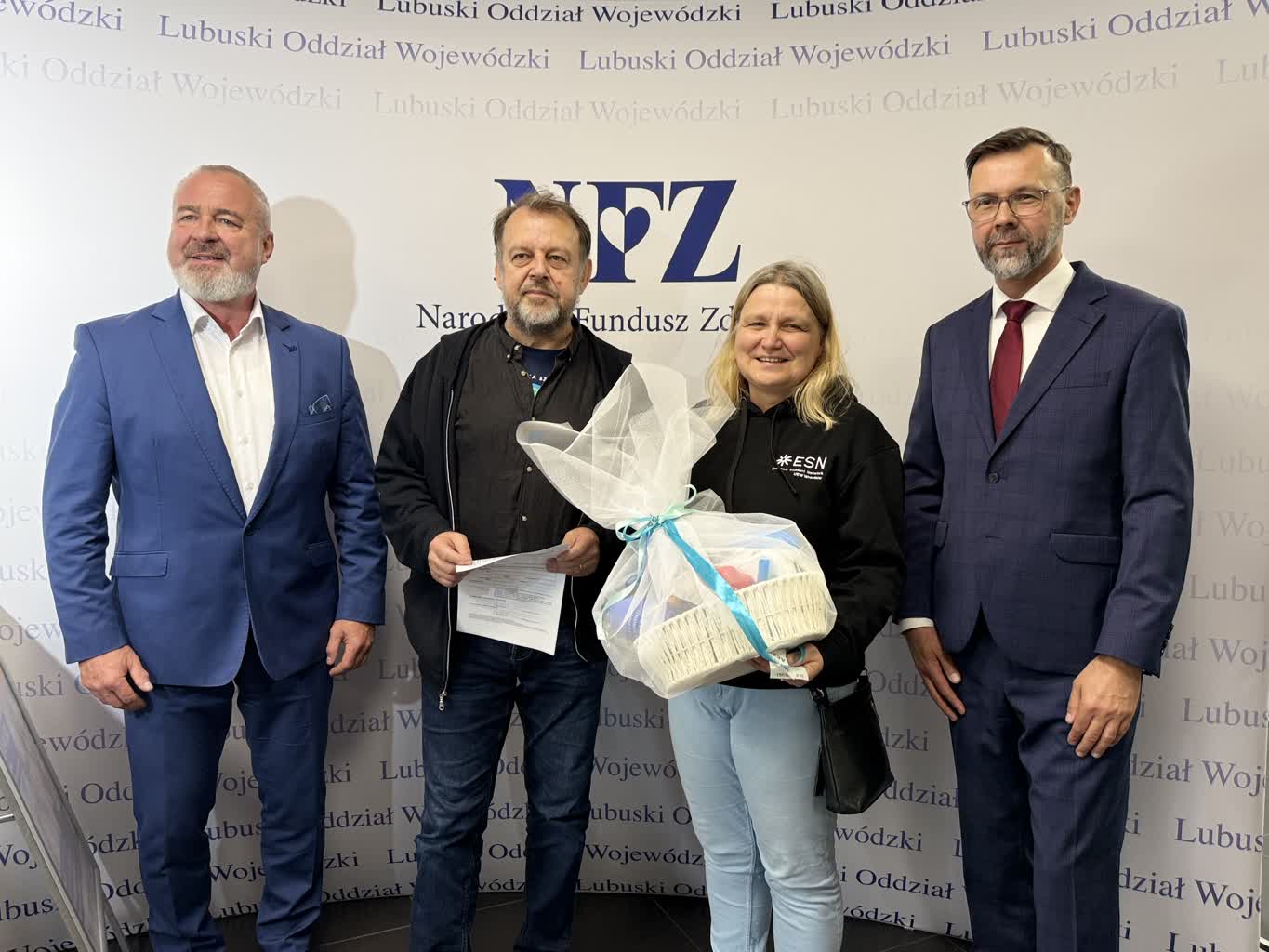 Milionowy klient w Sali Obsługi Klienta w Zielonogórskim oddziale NFZ