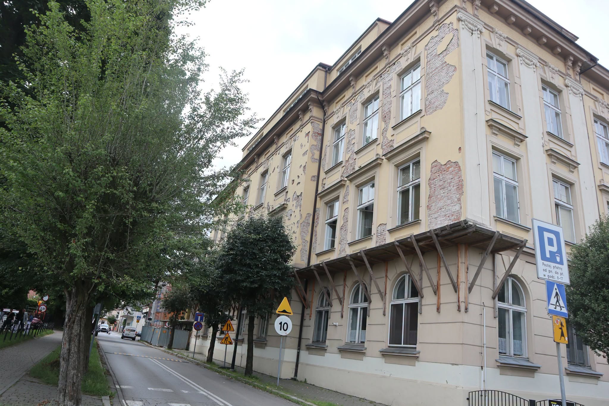 Miliony na termomodernizację zabytkowej „Dwójki”. Żywiecka szkoła przejdzie gruntowną metamorfozę!