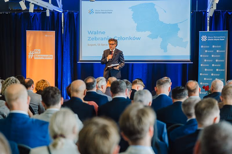moc-wspolnoty-czyli-jak-powstala-metropolia-gallery-015781-full