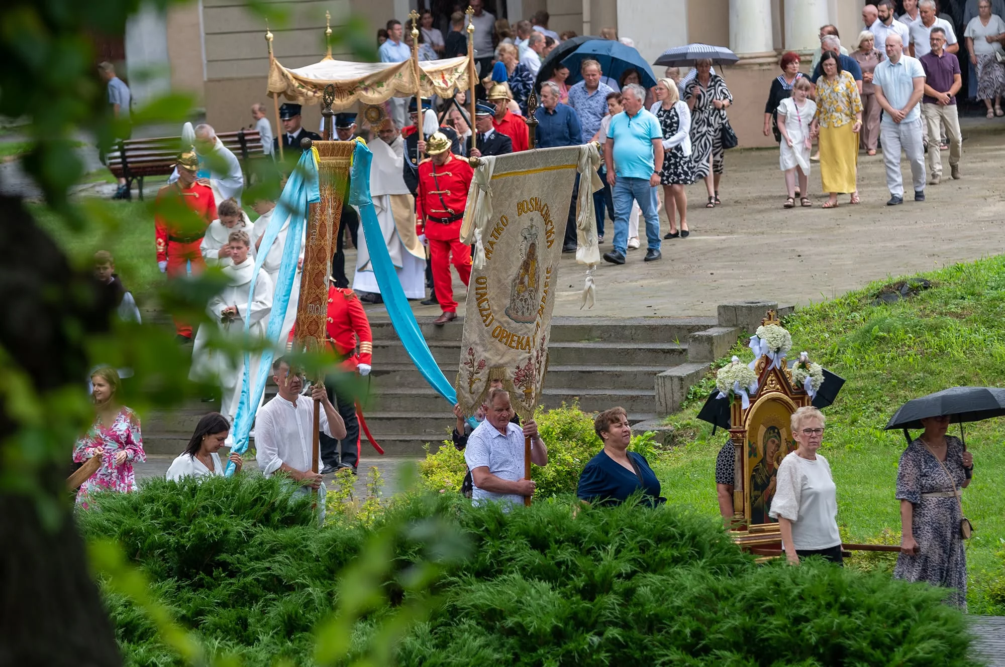 Modlitwa, procesja i kolorowe stragany. Tak świętowano parafialny odpust