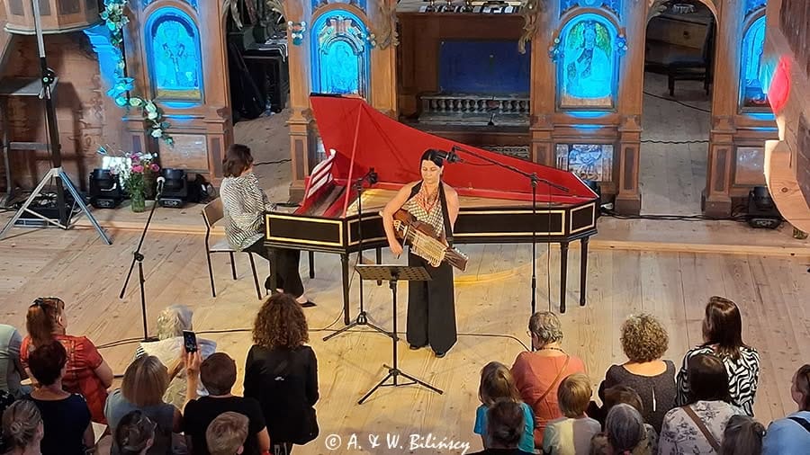 Muzyczne spotkanie w Bystrem. Koncert „Z Północy na salony” zachwycił bieszczadzką publiczność