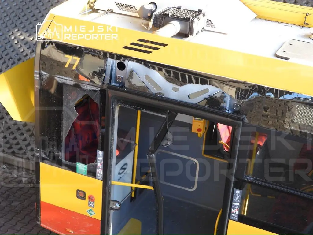 Wypadek autobusu miejskiego w Warszawie