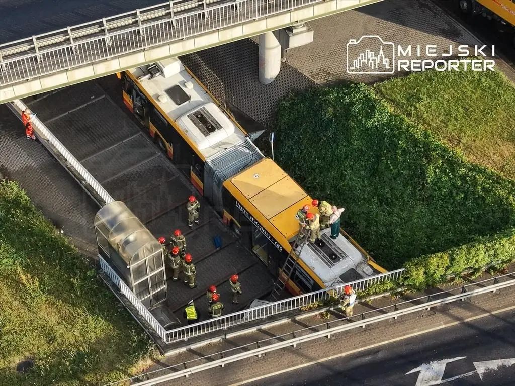 Wypadek autobusu miejskiego w Warszawie
