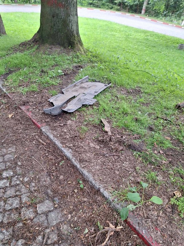 N 6 Syf i nieporządek w kultowym, rajdowym miejscu