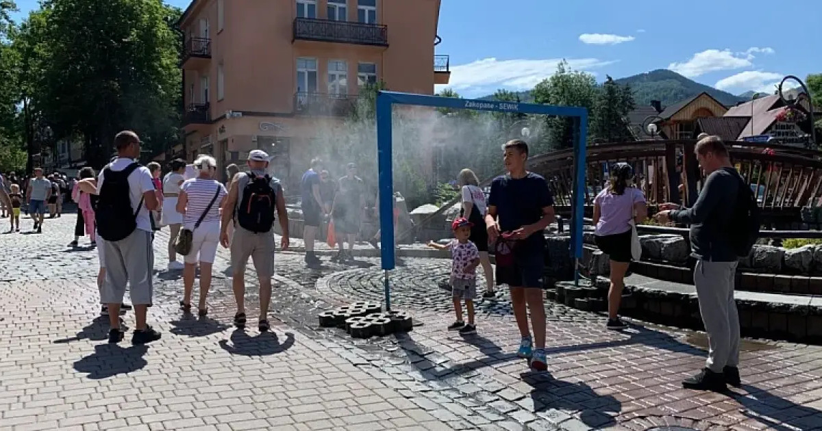 Na Krupówkach nie będzie zraszaczy. Powodem ryzyko bakterii Legionella