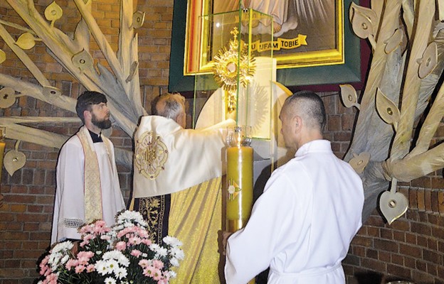 Jezus zamieszkał w Kaplicy Wieczystej Adoracji