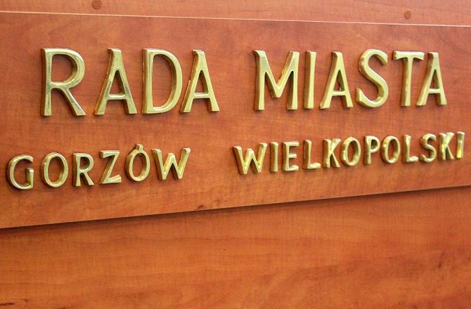 Nadzwyczajna sesja w Gorzowie. Kto straci mandat?