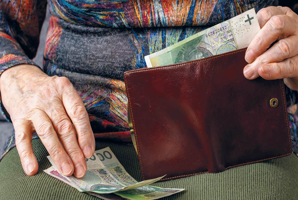 Najniższa waloryzacja emerytur od pięciu lat? Podwyżki mogą wynieść tylko 40–60 zł