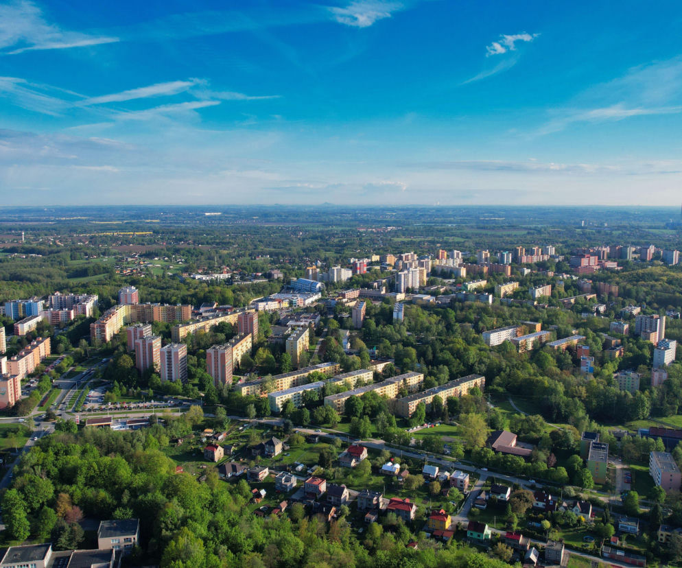 Panorama Łańcuta z lotu ptaka. O najpiękniejszych nazwach miast na Podkarpaciu przeczytasz na Eska Rzeszów.