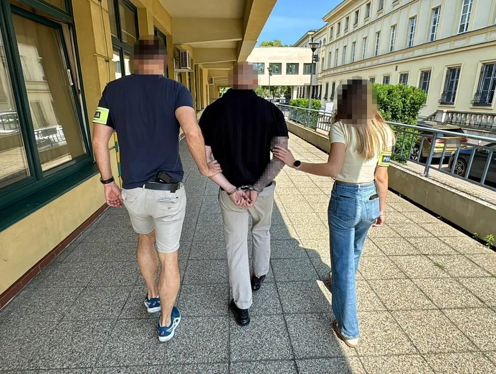 Policjanci znaleźli u mężczyzny ponad sześć kilogramów narkotyków