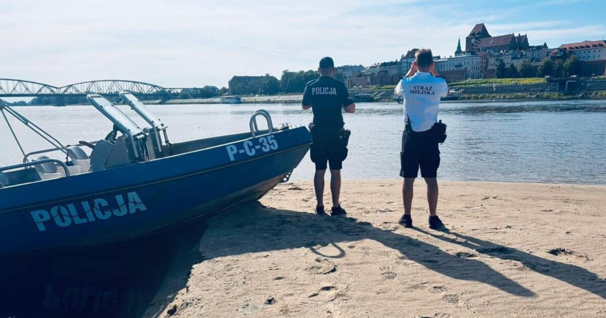 Nie tylko na drogach! Na Wiśle możesz spotkać policyjne patrole