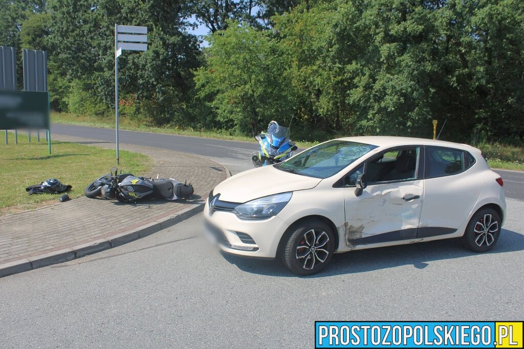 Niebezpieczne wyprzedzanie zakończyło się wypadkiem. 2000 zł mandatu dla motocyklisty