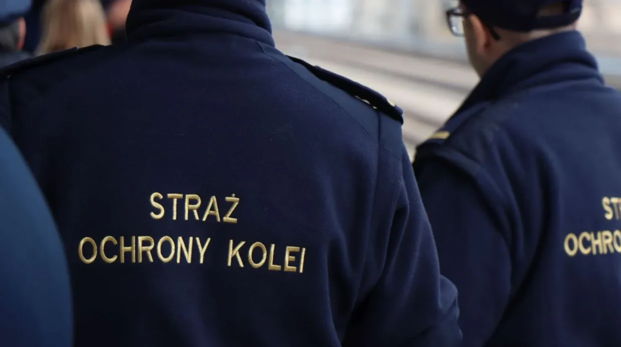 Niecodzienna akcja ratunkowa w Krakowie. 79-latek utknął w windzie na stacji Kraków Bieżanów