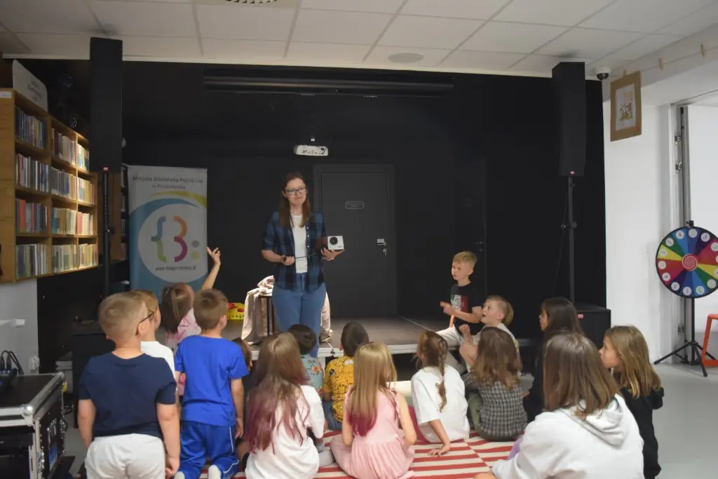 Nowa grupa uczestników w Wakacjach z Biblioteką 2026 - dzień VI