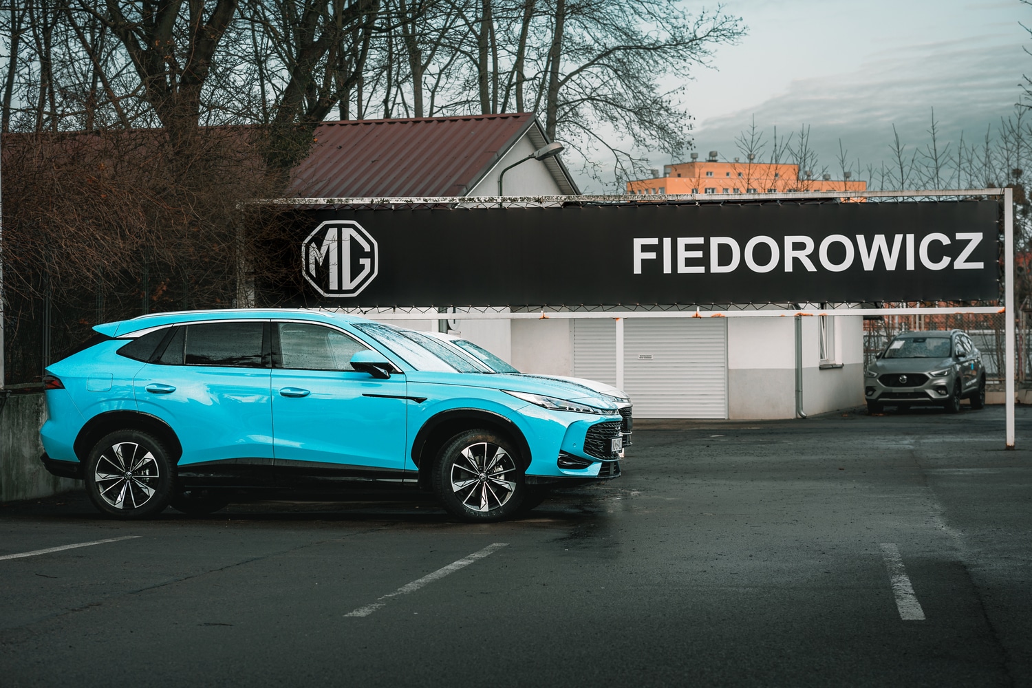 Nowe auto w rozsądnej cenie? Kierowcy z Olsztyna powinni sprawdzić ofertę w salonie MG