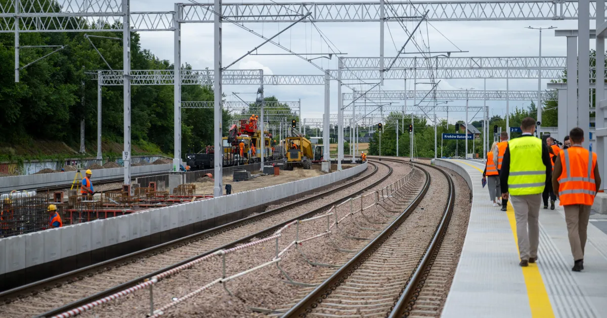 Nowe perony w Batowicach pod ostrzałem. „Pieniądze są, lecz nie tam, gdzie potrzeba”