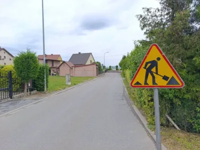 Uwaga kierowcy! Rozpoczął się remont na skrzyżowaniu w Dobroszycach