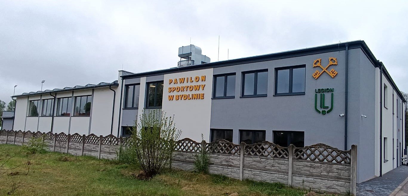 Nowe zaplecze sportowe w Bydlinie udostępnione. Można z niego korzystać codziennie