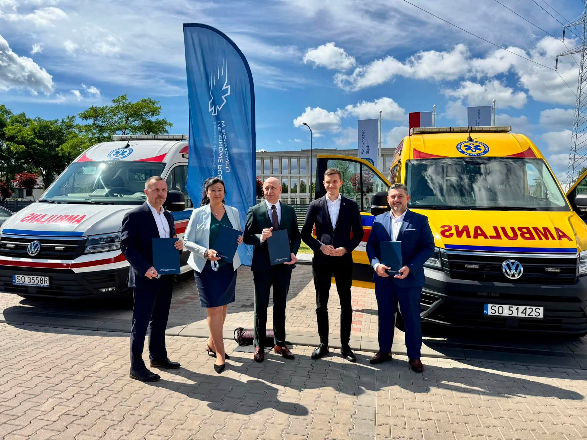 Nowy ambulans zasilił flotę Zagłębiowskiego Centrum Onkologii