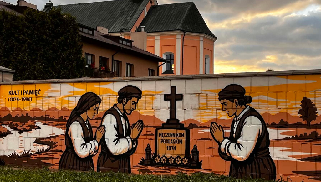 Nowy mural przy łukowskiej świątyni