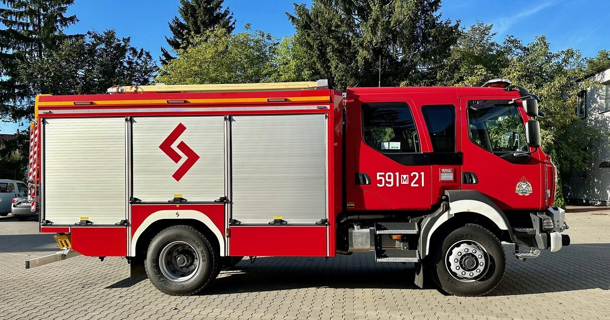 Nowy samochód ratowniczy dla OSP Łubowo.
