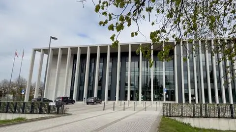"Po krótkiej rozmowie zaczął zadawać ciosy". Areszt po ataku na wójt