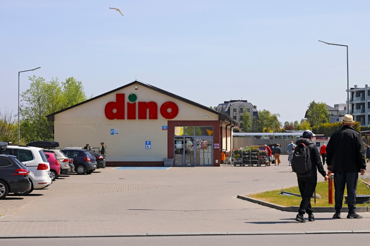 Od dzisiaj w Dino po 0,98 zł. Klienci biorą po kilka opakowań
