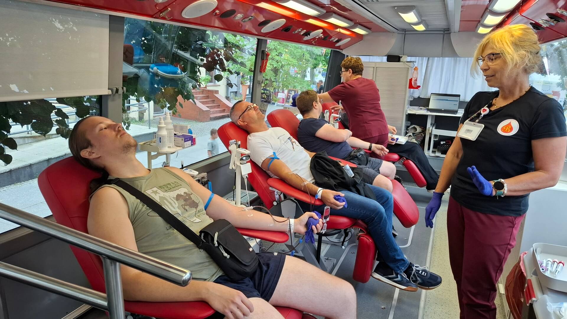 Oddali krew i uczcili pamięć bohaterów. W Augustowie stanął krwiobus
