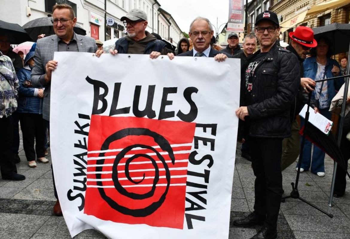 Odsłonięcie tablicy na początek Suwałki Blues Festival