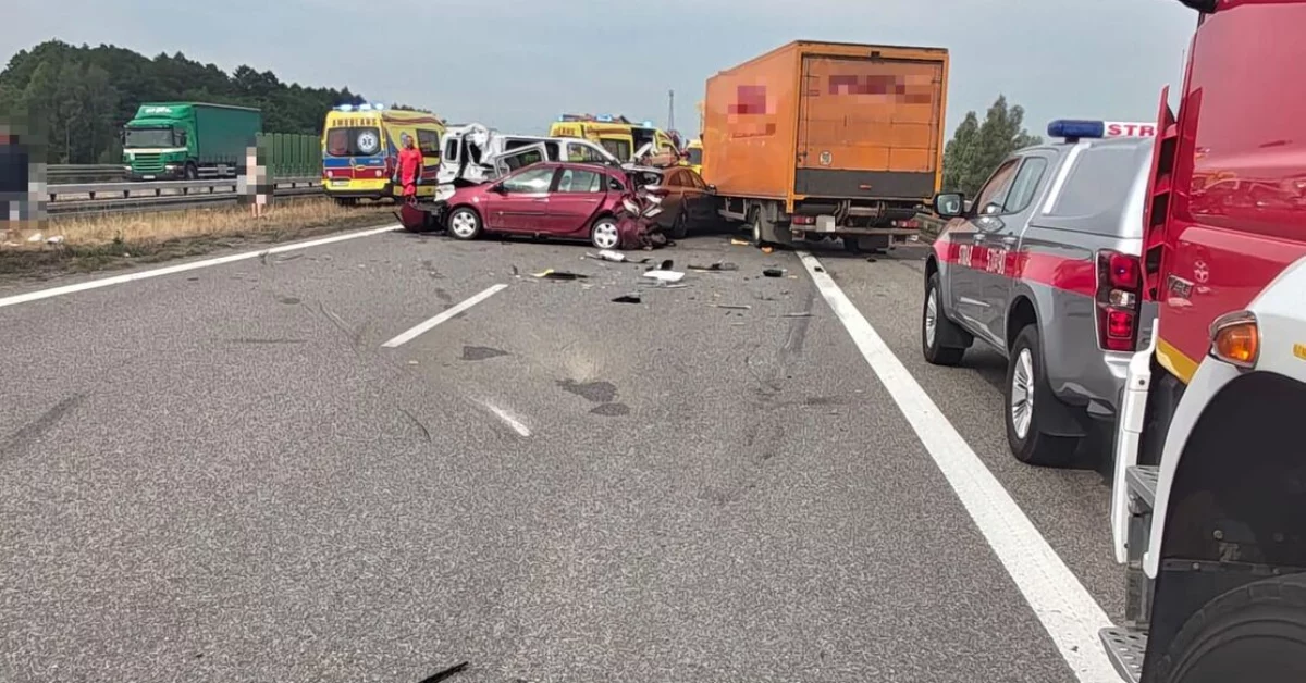 Ogromny paraliż na A4 w kierunku Krakowa. Zablokowany wjazd i zjazd z S19