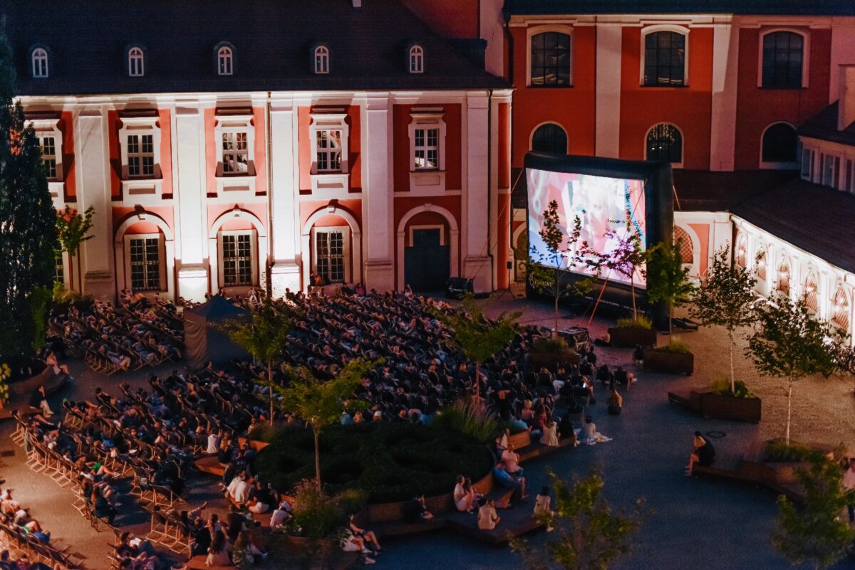 Oscarowe hity i kino światowe za darmo w sercu Poznania