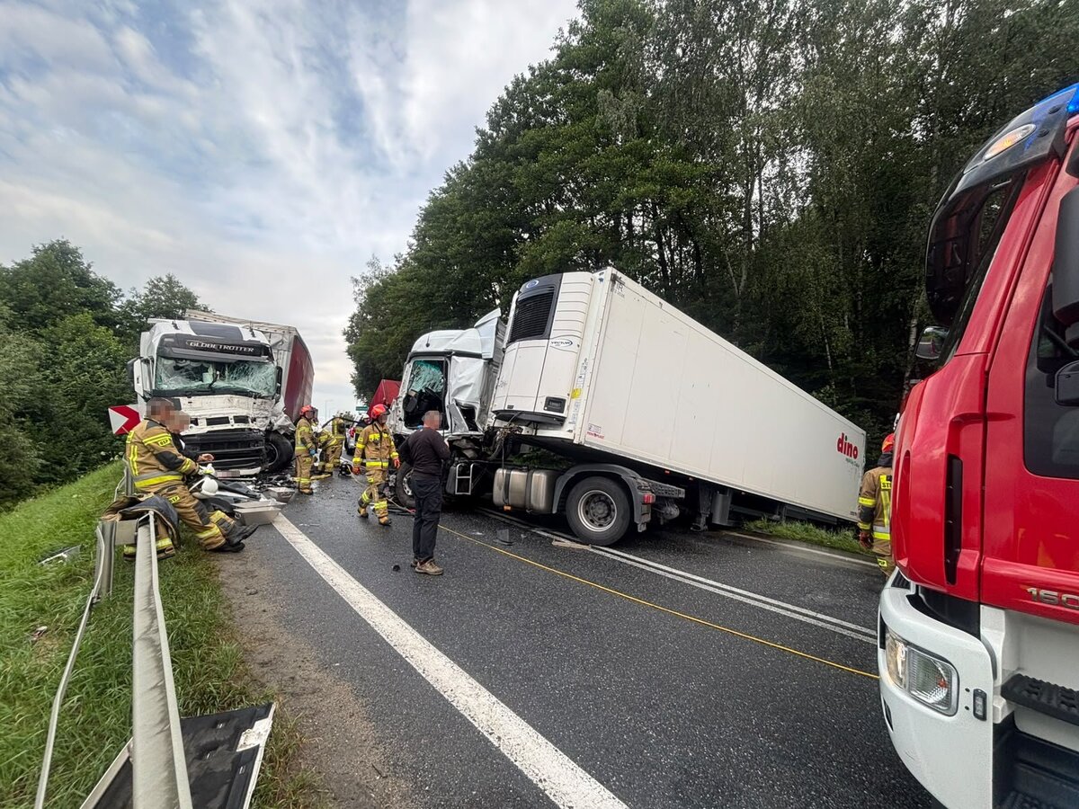 Paraliż na drogach krajowych w powiecie jasielskim. Dwie poważne kolizje na DK28 i DK73