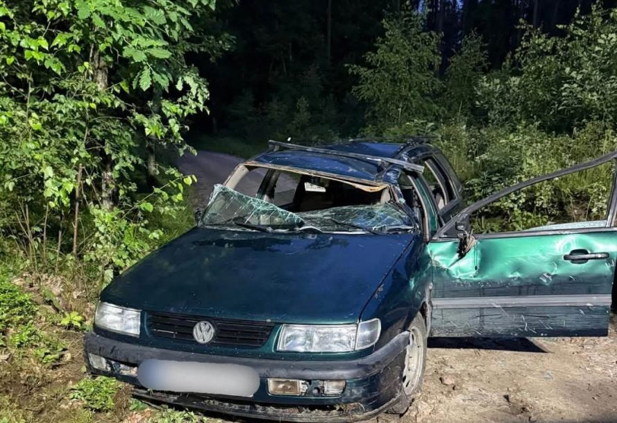 Pasażer przygnieciony samochodem, 17-letni kierowca tymczasowo aresztowany