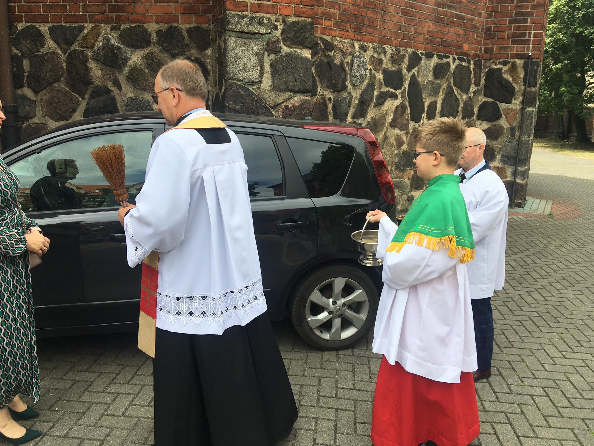 Patron kierowców apeluje o rozsądek na drodze