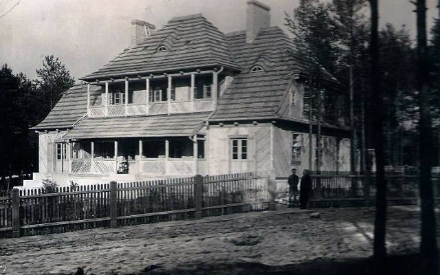 Piękna Jura na starych fotografiach. Tak zmieniały się ważne miasta: Olsztyn, Myszków, Zawiercie, Bobolice i Żarki Letnisko