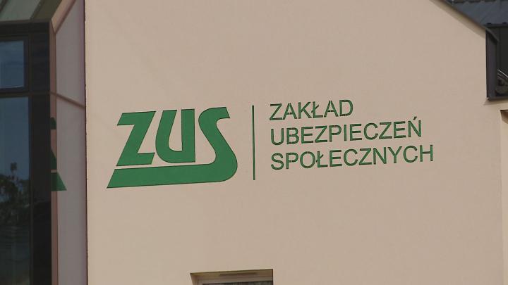 Pieniądze na wyprawki szkolne już płyną do rodziców