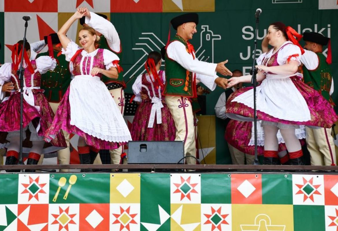 Pierwszy dzień Suwalskiego Jarmarku Folkloru i Smaku