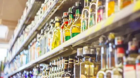 Polska tonie w alkoholu. "Trzeba wykazać się przyzwoitością"