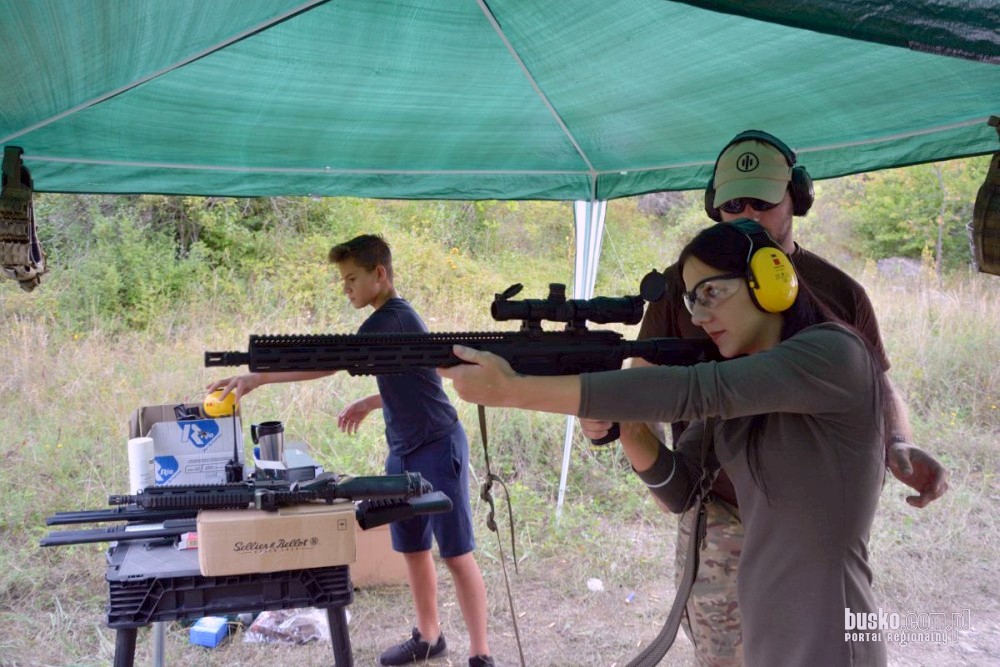 Piknik Strzelecki 'Wystrzałowe Lato' w Młynach. Bezpłatne szkolenie, trening strzelecki i grill