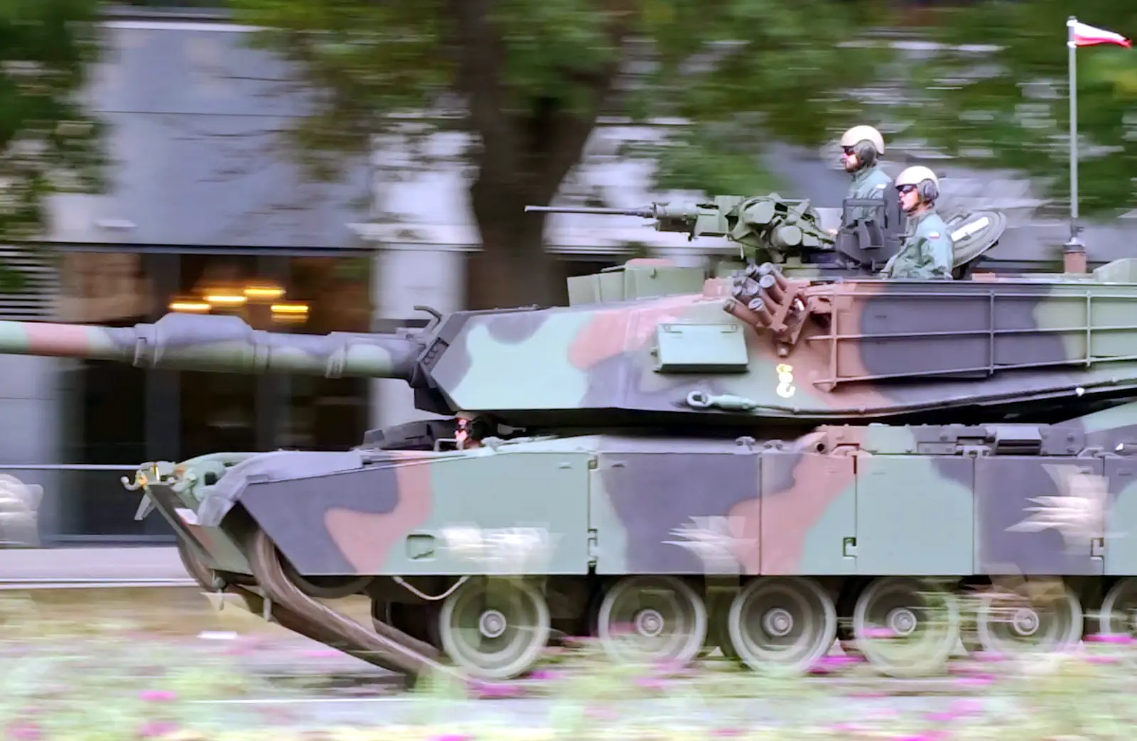 Wojsko Polskie podczas defilady w Warszawie w 2025 roku. | Fot. Warszawa w Pigułce.
