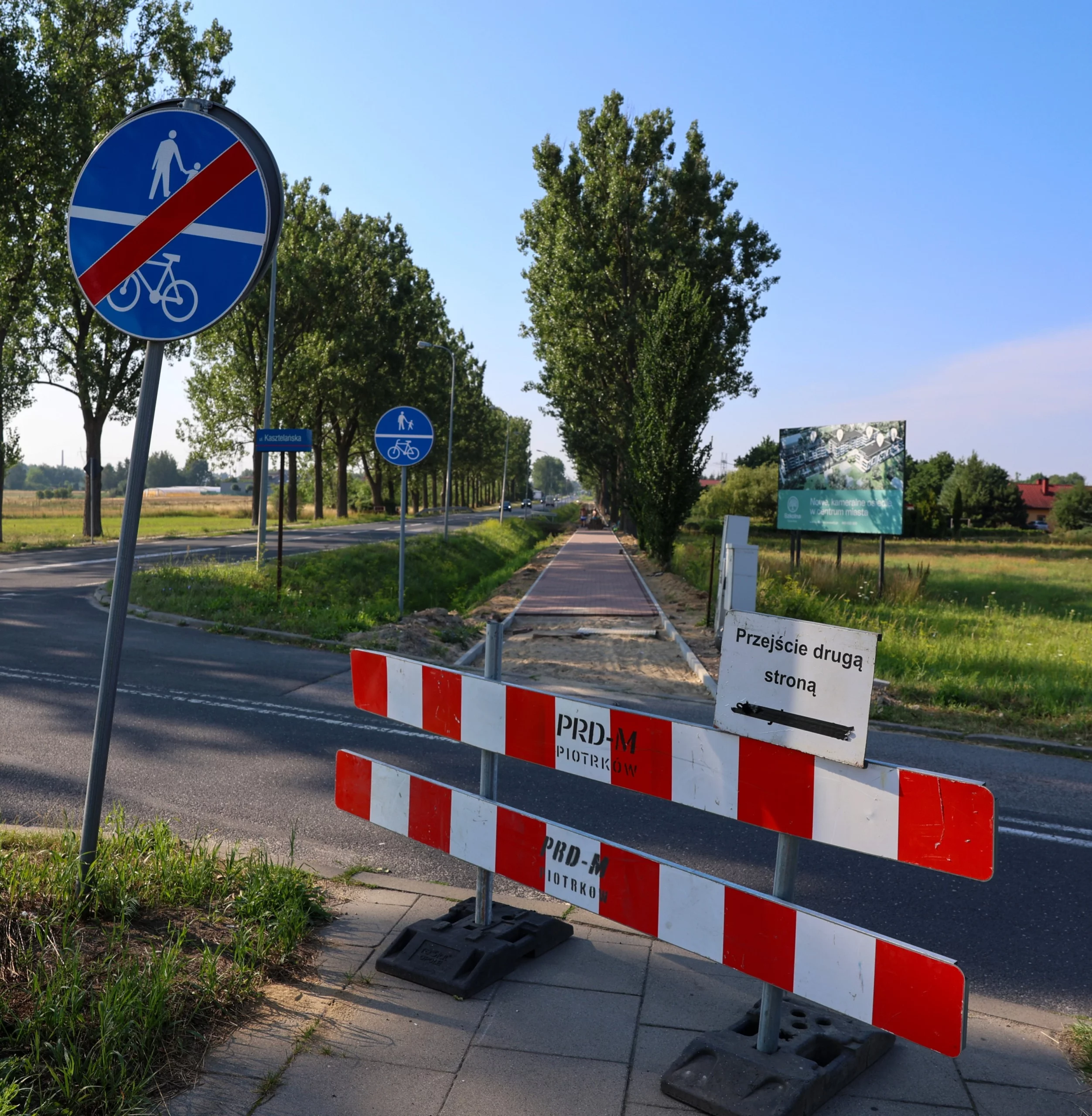 Piotrkowska ulica z nową trasą pieszo-rowerową. Miasto remontuje kolejne miejsca