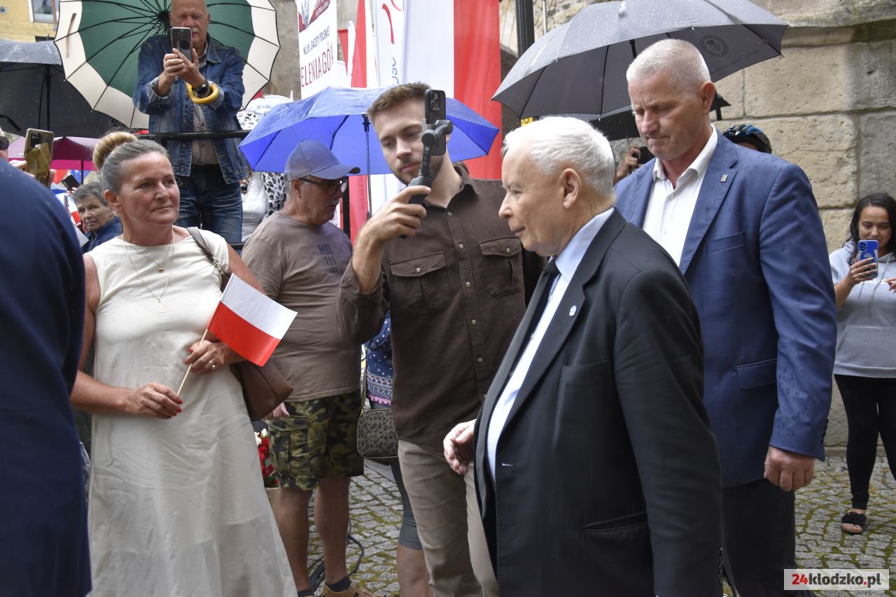 PiS rozpoczął walkę o odzyskanie władzy. Jarosław Kaczyński w Kłodzku mobilizował wyborców