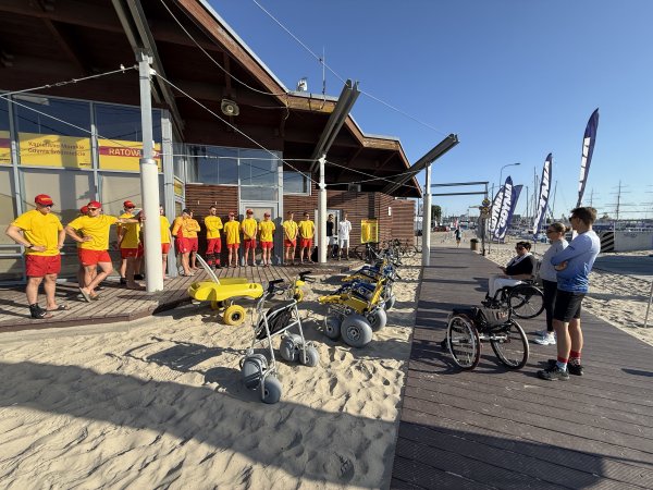 Plaże bez barier. Gdyńscy ratownicy gotowi do sezonu