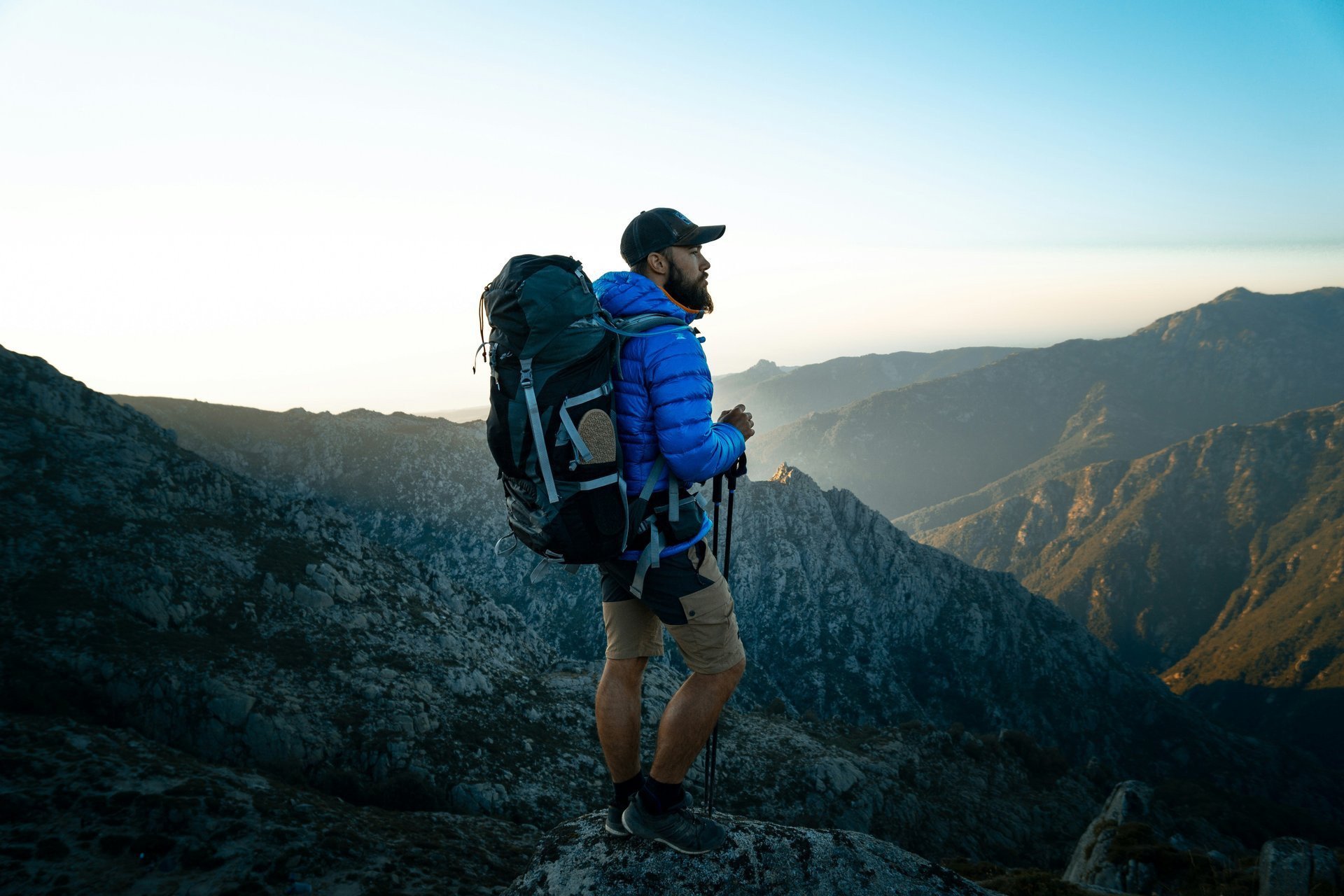 Plecaki trekkingowe 20–40 litrów: Idealne na jednodniowe wypady