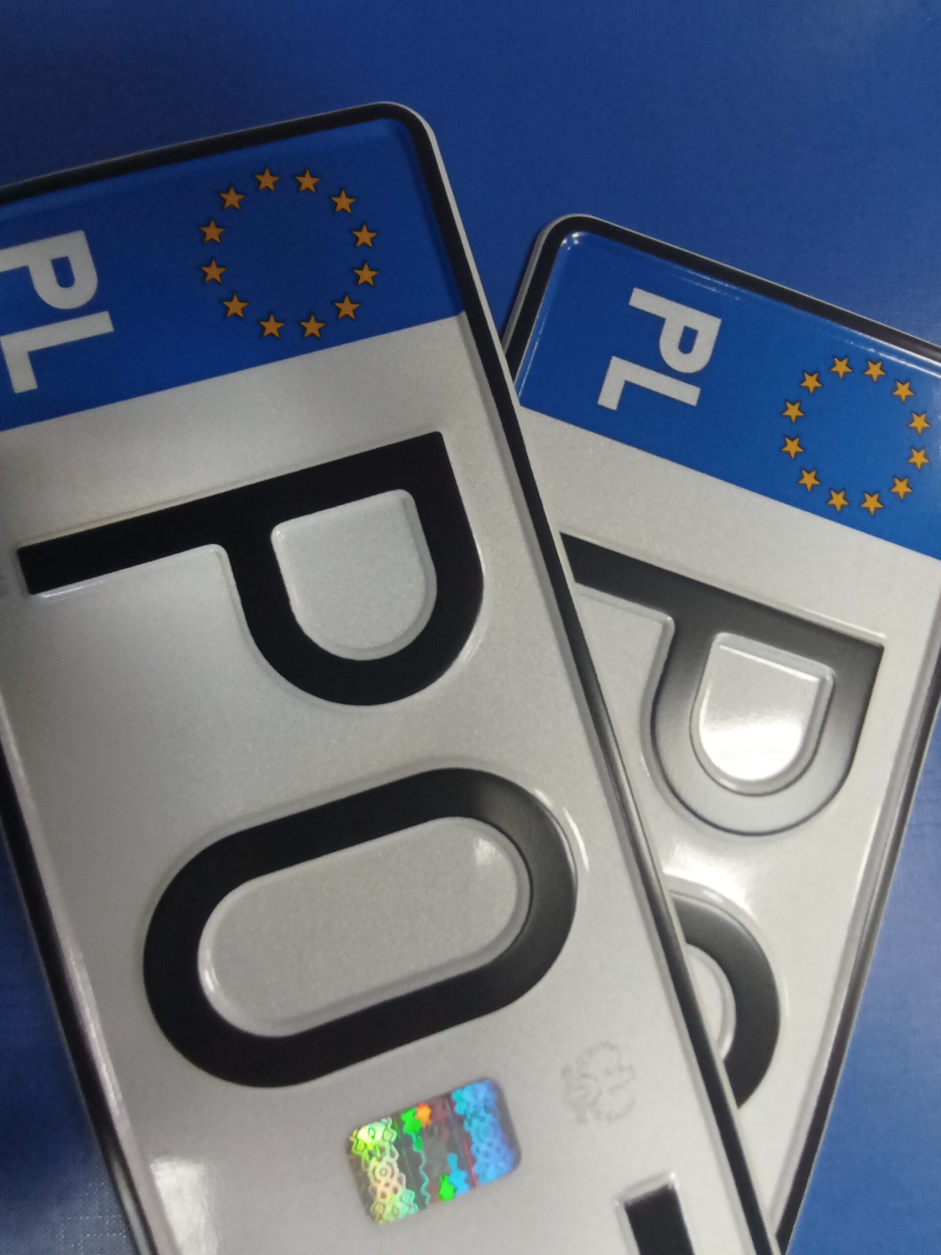 Plotki o końcu tablic z literą „P”. Urzędnicy uspokajają