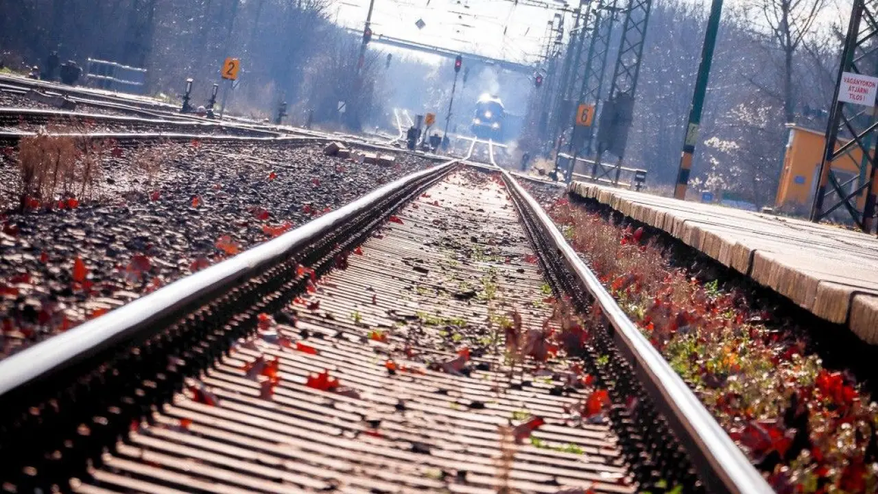 Pociągi wróciły na ważną trasę między Wielkopolską a Dolnym Śląskiem. Podróżni zyskali 10 nowych peronów