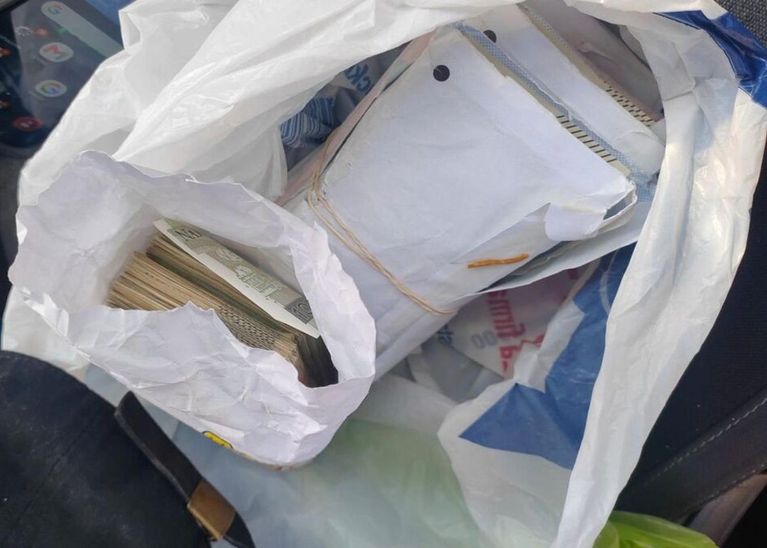 Podejrzany telefon i nieznajomy gość. 68-latka spod Rzeszowa straciła oszczędności życia