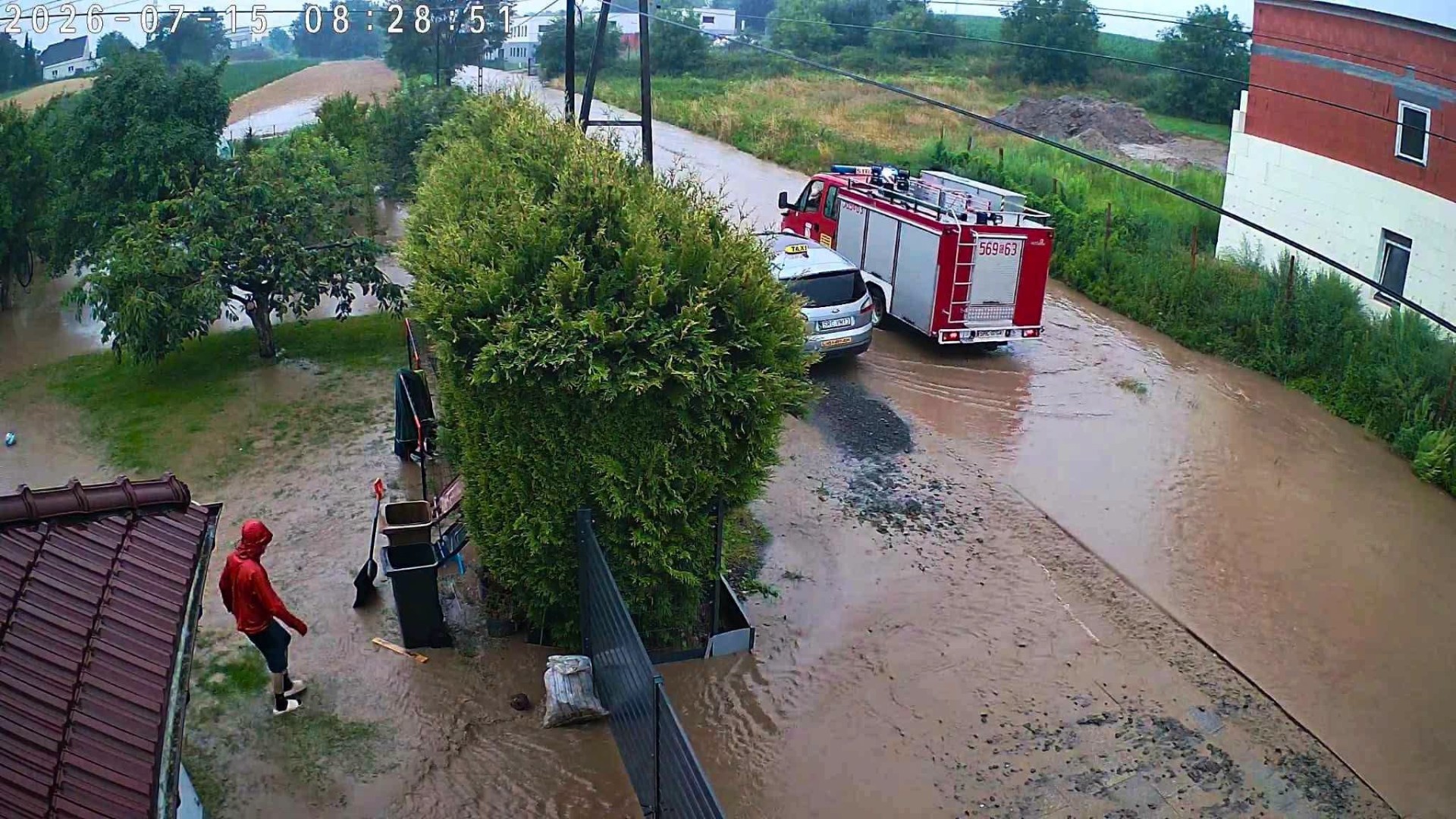 Podtopienia w Raciborzu i powiecie. Nieprzejezdne są drogi, służby mają pełne ręce roboty